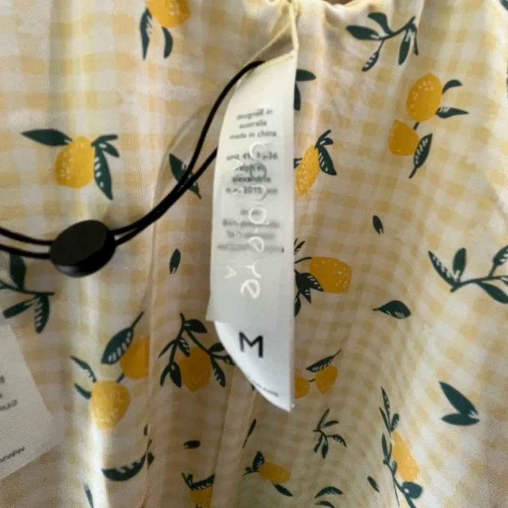 Bond-Eye limonada tied together 1 piece size Medium NWT new